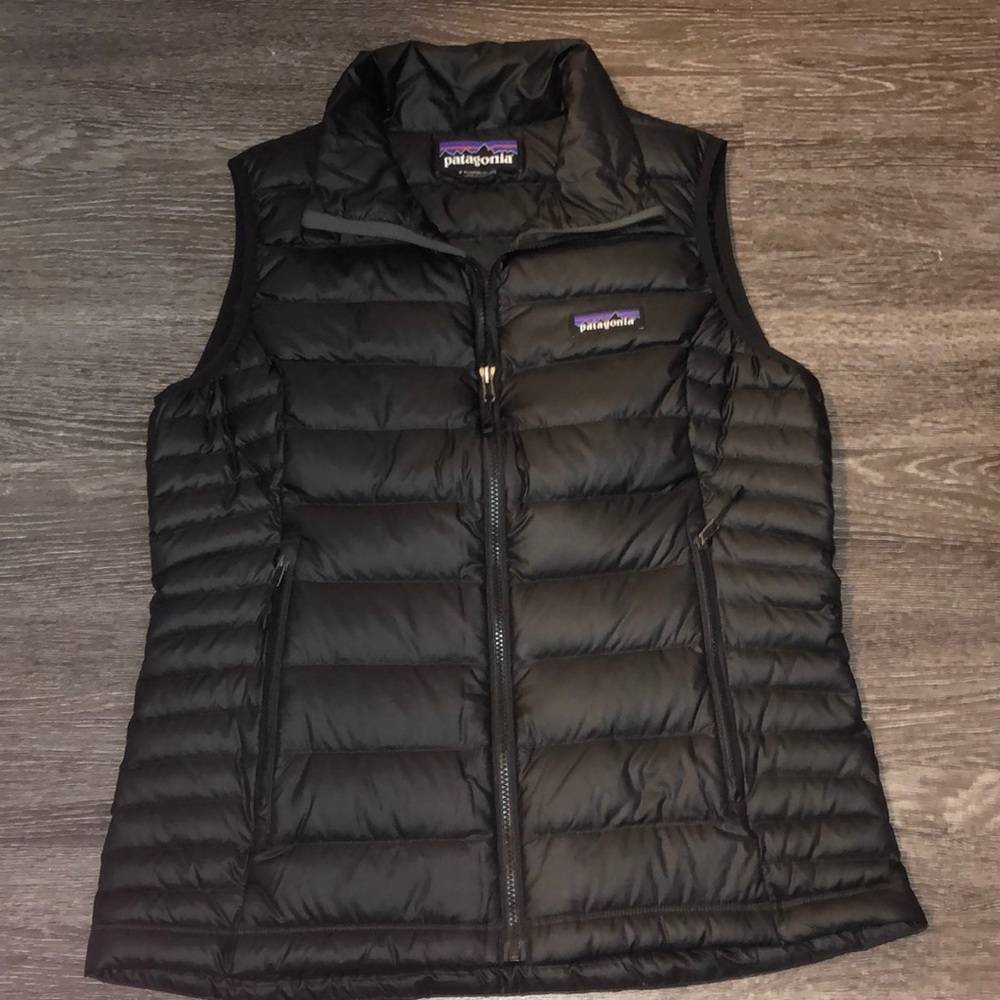 Women’s black Patagonia puffer vest